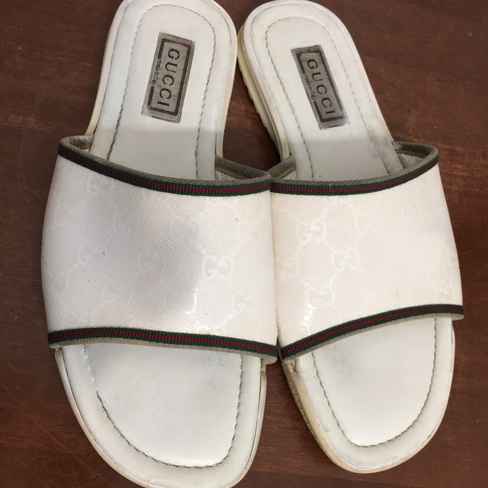 Gucci GG Women's White Slide Flat Sandals size 7.5. Made in Italy